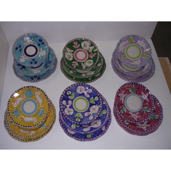 Set of dishes